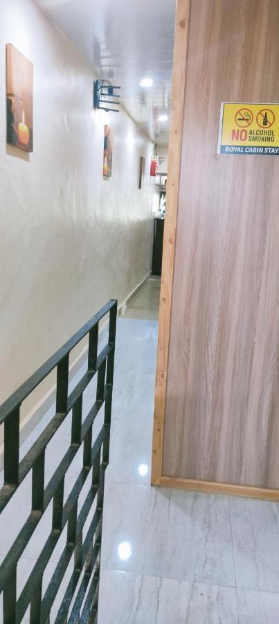 Royal Cabin Stay Mumbai Ngoại thất bức ảnh